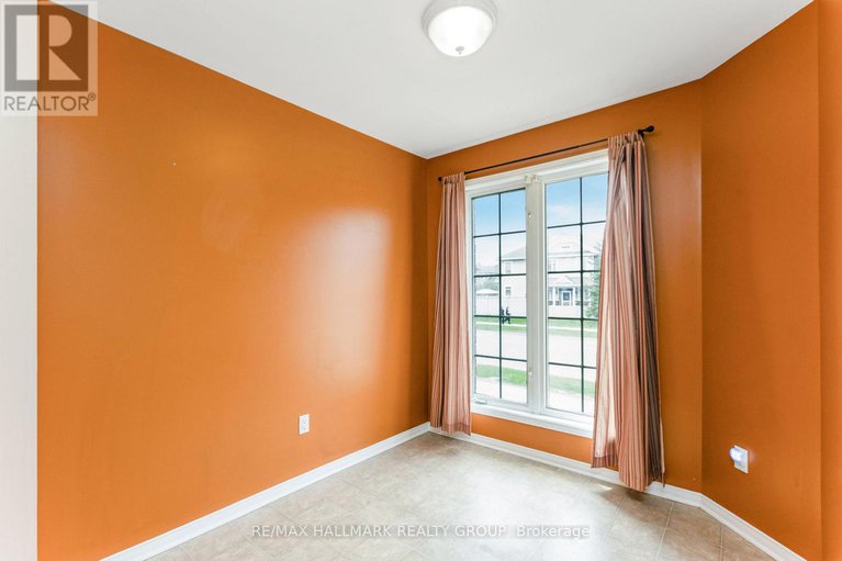 28990885/5-896-longfields-drive/longfields/ottawa/ontario/K2J5K6_5