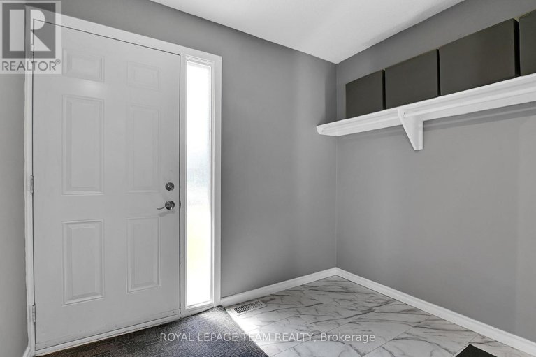 28610973/2280-cotters-crescent/windsor-park-village/ottawa/ontario/K1V8Y6_2