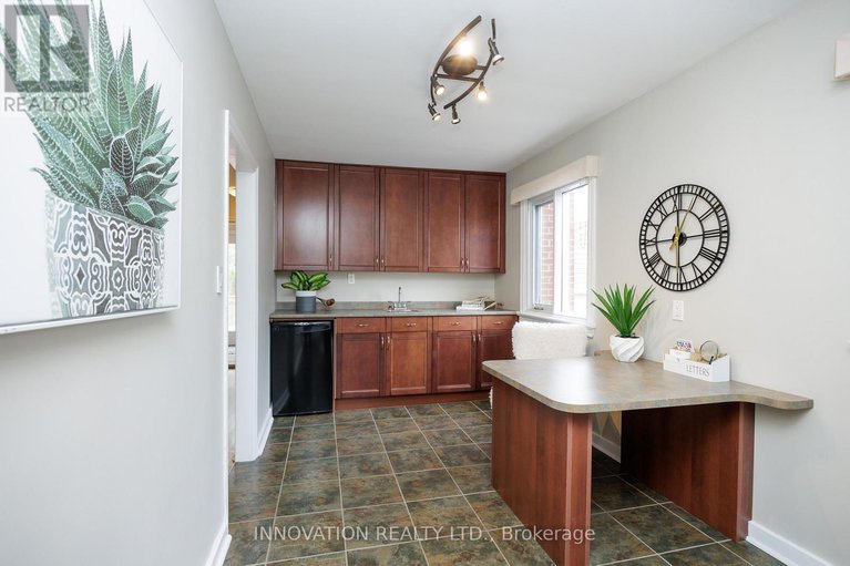 28292920/1013-stormont-street/carleton-heights/ottawa/ontario/K2C0N1_9