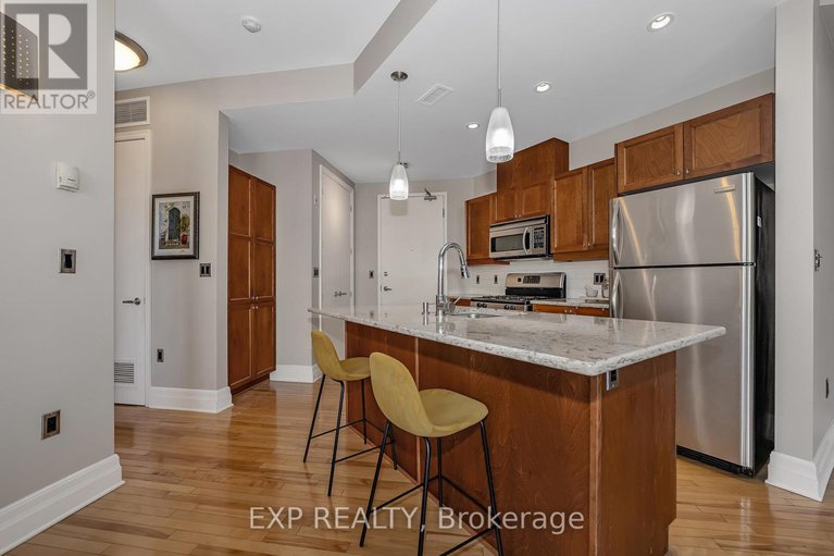 29269334/209-260-besserer-street/sandy-hill/ottawa/ontario/K1N1J3_14