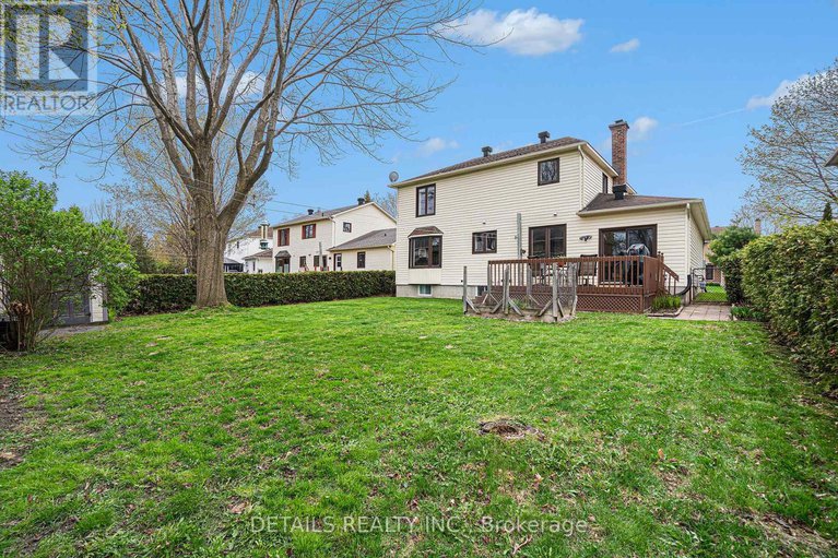 29228353/221-macdougall-street/village-of-russell/russell/ontario/K4R1A5_26