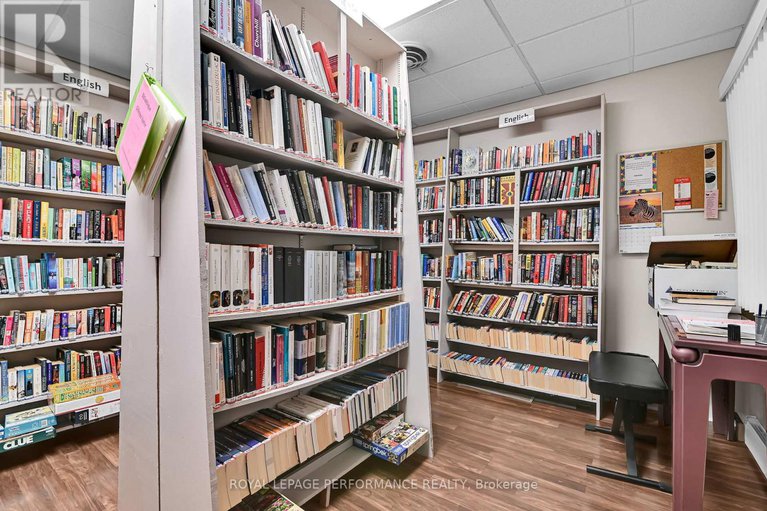 29144761/202-158-b-mcarthur-avenue/vanier/ottawa/ontario/K1L8C9_29