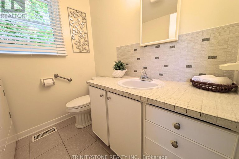 28799325/7-pulford-crescent/bayshore/ottawa/ontario/K2B6L6_14