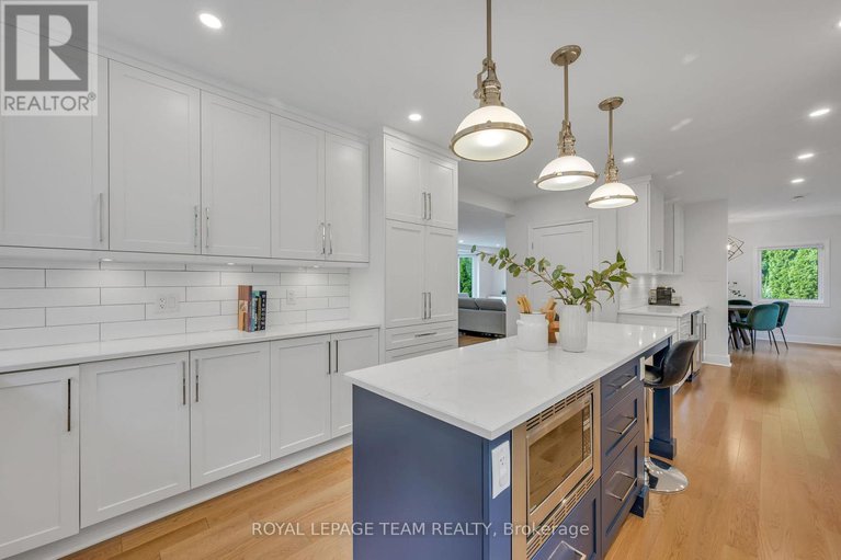 28806110/2233-beaver-avenue/alta-vista/ottawa/ontario/K1H7W3_19