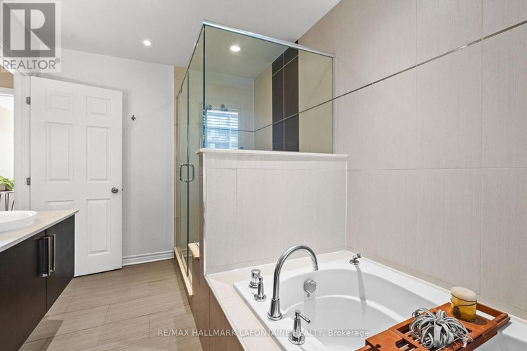 28965257/339-st-patrick-street/lower-townbyward-market/ottawa/ontario/K1N5K6_26