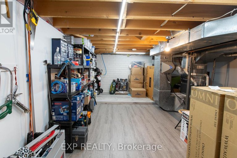 29593883/1534-rosebella-avenue/blossom-parkkemp-parkfindlay-creek/ottawa/ontario/K1T1E8_40