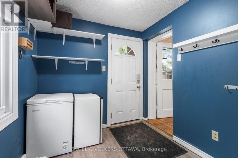 28880147/2-lower-charlotte-street/lower-town/ottawa/ontario/K1N8K1_23
