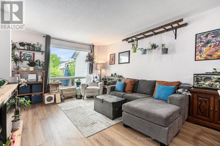28359758/827-maley-street/kemptville/north-grenville/ontario/K0G1J0_6