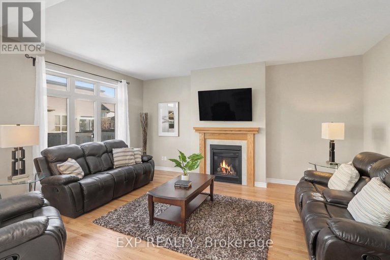 29452603/182-helen-rapp-way/blossom-parkkemp-parkfindlay-creek/ottawa/ontario/K1T0P6_14