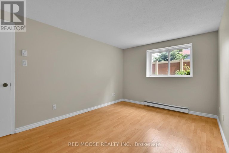 28615037/36a-782-st-andre-drive/hiawatha-parkconvent-glen/ottawa/ontario/K1C4R7_30