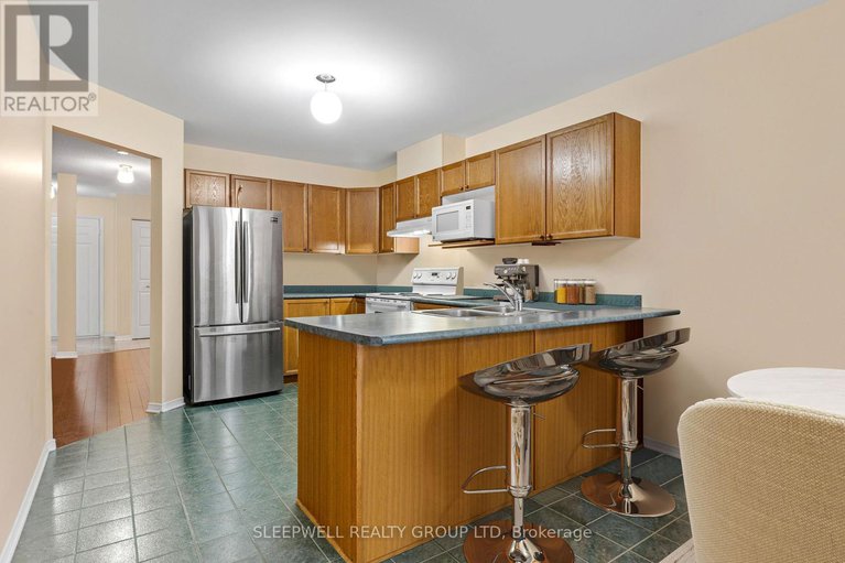 28632044/12-cedar-park-street/central-park/ottawa/ontario/K2C4B3_8