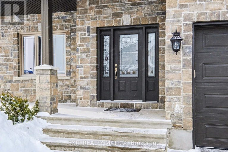 29355183/301-colmar-street/embrun/russell/ontario/K0A1W0_2