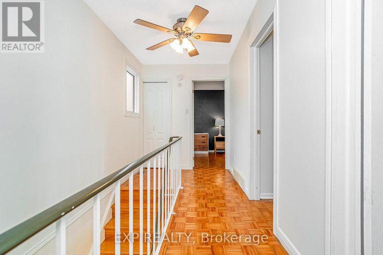 28815918/78-837-eastvale-drive/beaconwood/ottawa/ontario/K1J7T5_20