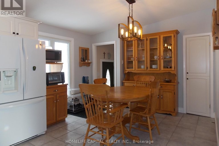 29204242/2515-gravelle-crescent/blackburn-hamlet/ottawa/ontario/K1B3A4_10