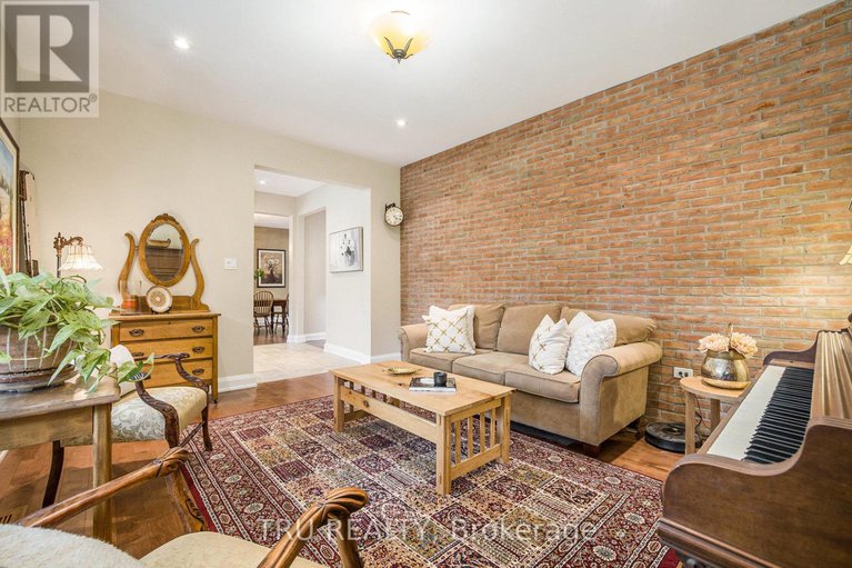 29389730/2465-marchurst-road/kanata-north-west/ottawa/ontario/K2W0H2_4