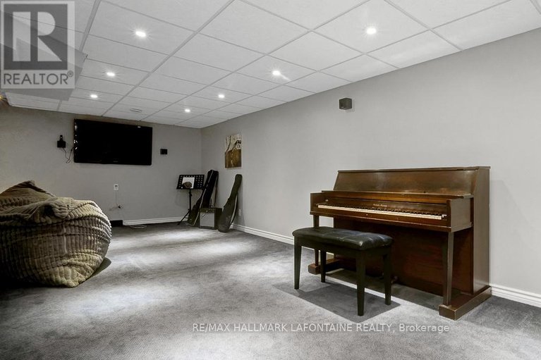 29593961/1288-turner-crescent/bilberry-creekqueenswood-heights/ottawa/ontario/K1E2Y4_36