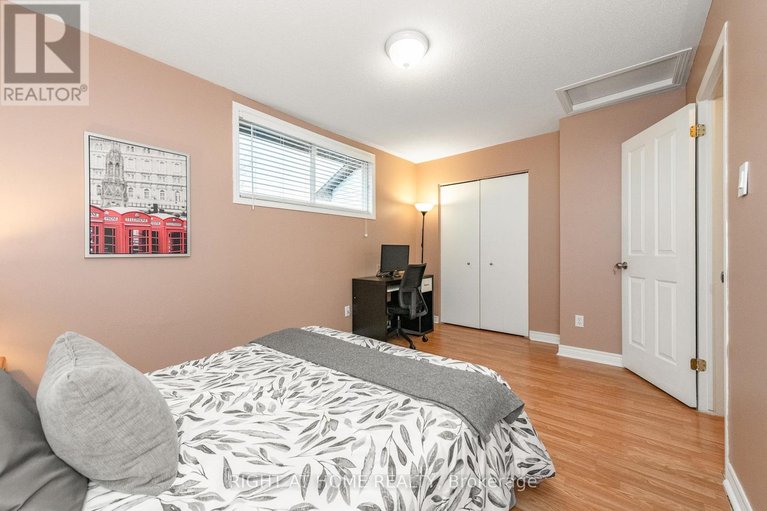 29615079/2034-p-avenue/eastway-gardensindustrial-park/ottawa/ontario/K1G6G7_21