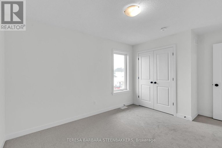 28424668/783-kenny-gordon-avenue/riverside-southgloucester-glen/ottawa/ontario/K4M0V2_26