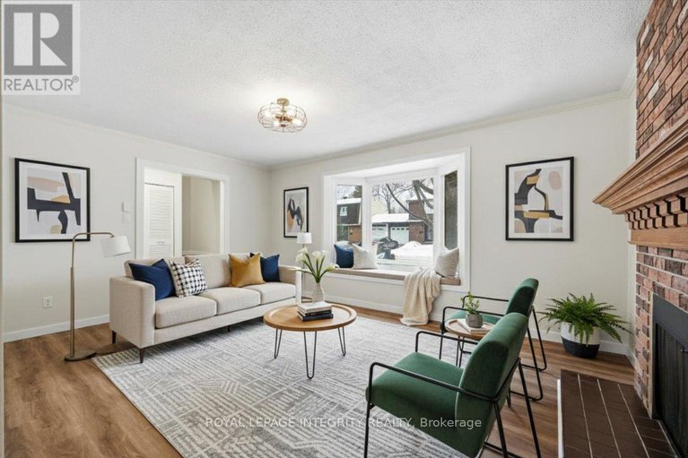 29214221/809-vinette-crescent/chatelaine-village/ottawa/ontario/K1E1X1_6