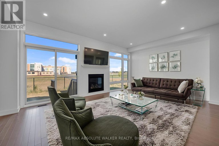 28745499/235-finsbury-avenue/stittsville-south/ottawa/ontario/K2S2Y2_13