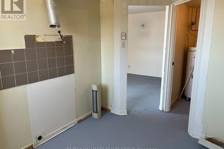 29411119/708-80-sandcastle-drive/leslie-park/ottawa/ontario/K2H9E7_14