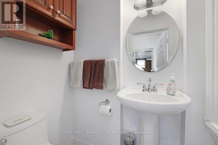 29456139/81-lakeshore-drive/morrisburg/south-dundas/ontario/K0C1X0_21