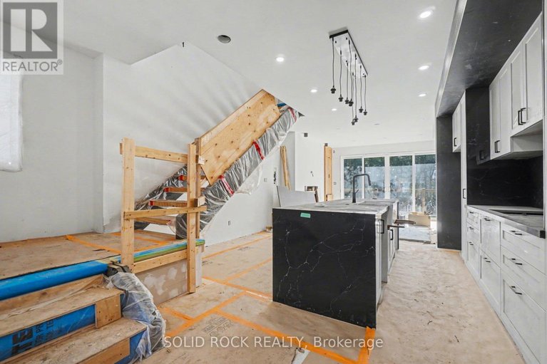 29669970/840-alpine-avenue/queensway-terrace-north/ottawa/ontario/K2B5R6_5