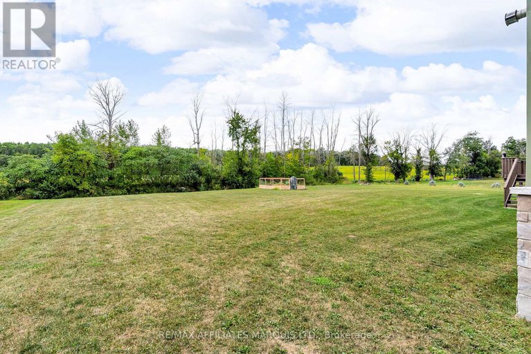 28797293/6840-lalonde-boulevard/south-glengarry-charlottenburgh-twp/south-glengarry/ontario/K0C2E0_42