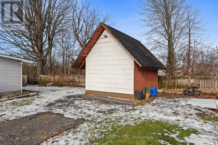 29140915/3091-cedar-beach-lane/north-grenville-twp-kemptville-south/north-grenville/ontario/K0G1J0_35