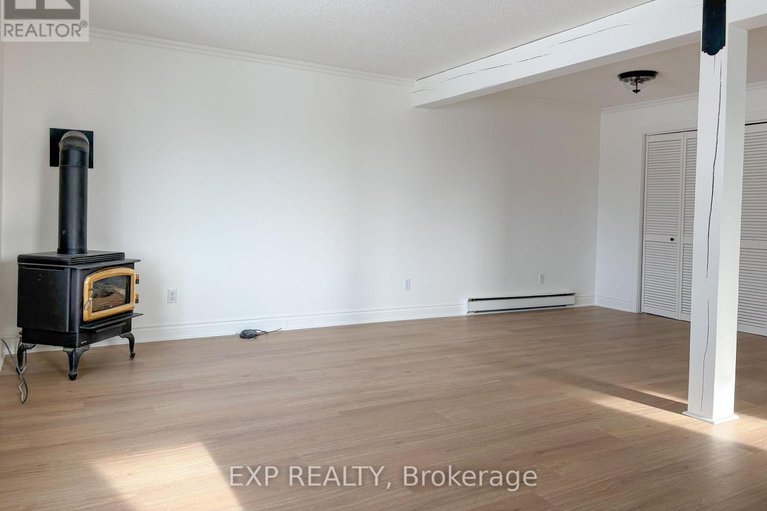 29429568/349-raglan-street-n/renfrew/renfrew/ontario/K7V1P2_3