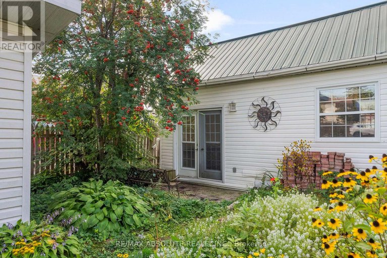 28912735/167-macfarlane-street/pakenham/mississippi-mills/ontario/K0A2X0_31