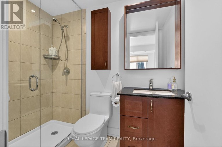 29517310/220-7-marquette-avenue/vanier/ottawa/ontario/K1L8A7_28