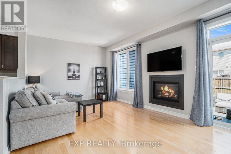 28654026/644-moorpark-avenue/emerald-meadowstrailwest/ottawa/ontario/K2M0H8_6