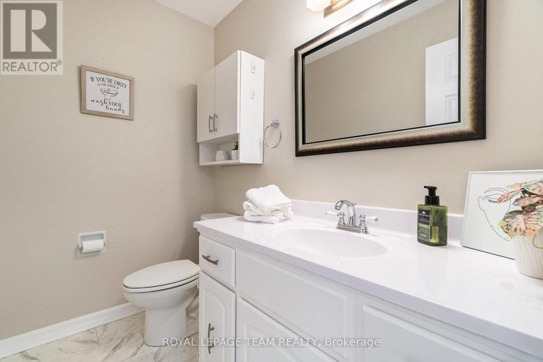 28576788/6870-edgar-brault-street/orleanssunridge/ottawa/ontario/K1C1L7_15