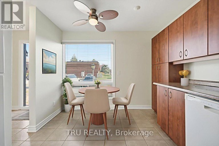 29018587/65-2290-cotters-crescent/windsor-park-village/ottawa/ontario/K1V8Y6_4