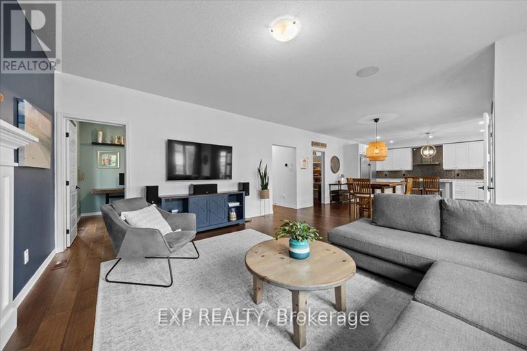 28556913/209-rover-street/emerald-meadowstrailwest/ottawa/ontario/K2S1S3_24