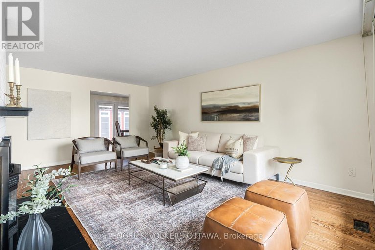 28957862/16-benson-street/borden-farmstewart-farmcarleton-heightsparkwood-hills/ottawa/ontario/K2E5J5_11