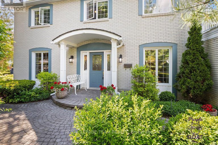 28136010/5-erinlea-court/pineglencountry-place/ottawa/ontario/K2E7C8_3