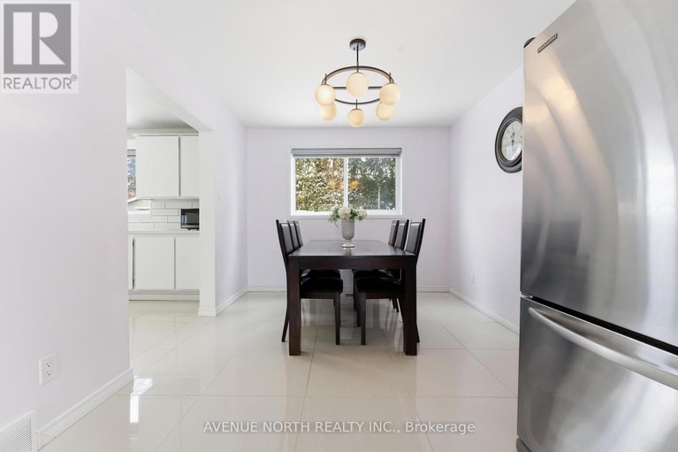 29387257/923-pinecrest-road/queensway-terrace-north/ottawa/ontario/K2B6B1_9