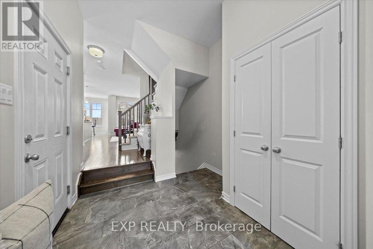 29254442/357-alasken-drive/blossom-parkkemp-parkfindlay-creek/ottawa/ontario/K1T0M4_5