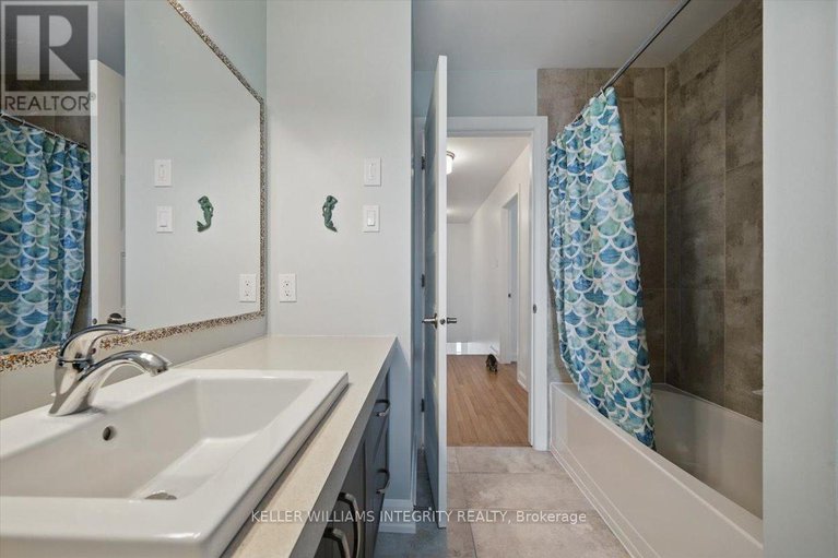 28310173/74-cobblestone-drive/village-of-russell/russell/ontario/K4R0B2_27