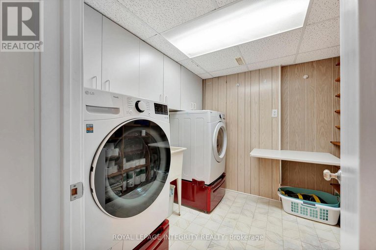 28621220/1150-albany-drive/bel-air-heights/ottawa/ontario/K2C2L3_31
