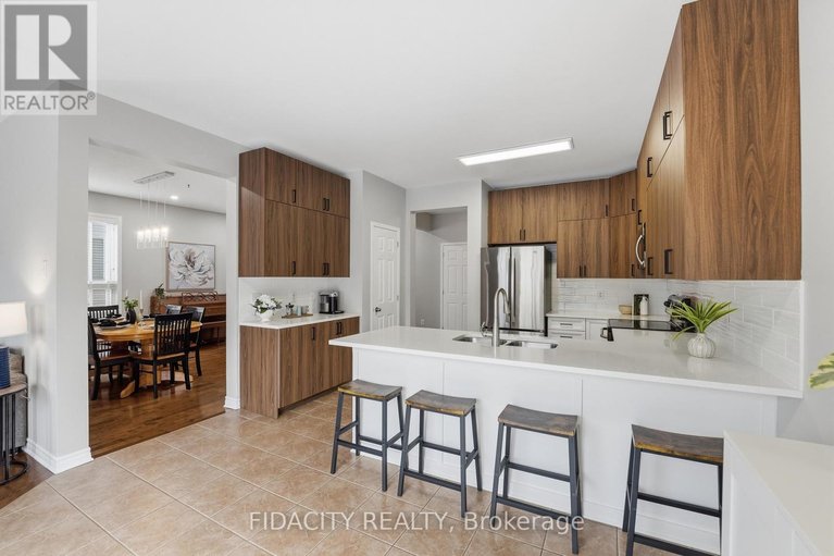 29688252/78-black-bear-way/stittsville-south/ottawa/ontario/K2S2G7_13