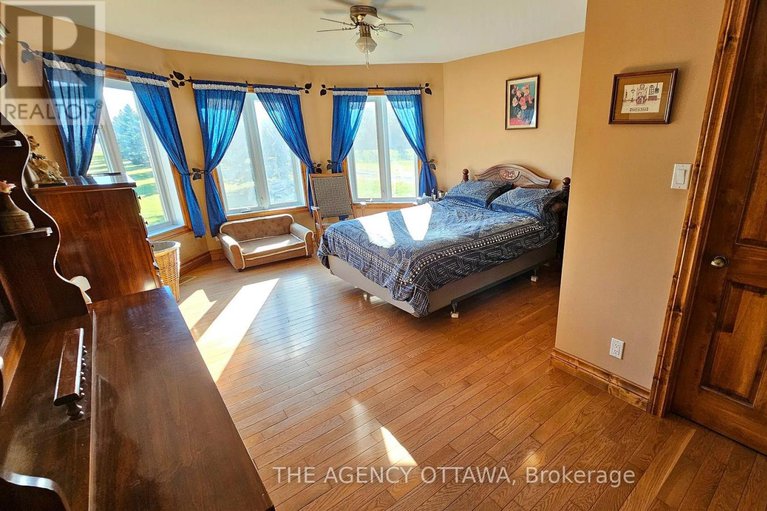 28633041/13243-thompson-road/north-dundas-winchester-twp/north-dundas/ontario/K0C2K0_24