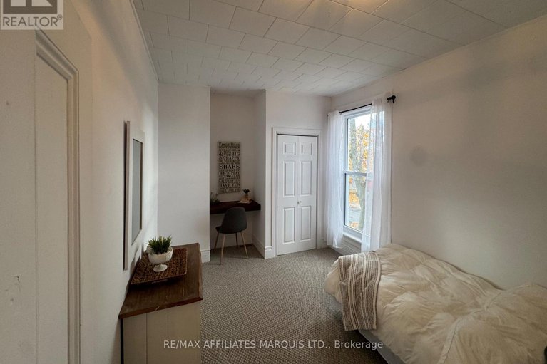 29078821/11-elgin-street-e/alexandria/north-glengarry/ontario/K0C1A0_38