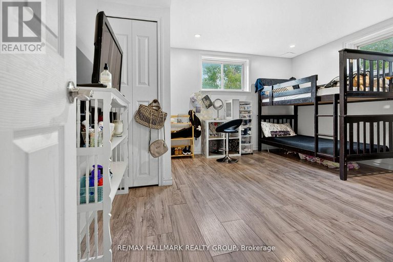 28989669/11-rideau-crossing-crescent/north-grenville-twp-kemptville-east/north-grenville/ontario/K0G1J0_30