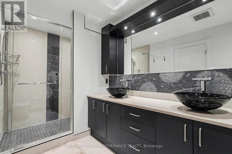 29515520/805-kingsmere-avenue/mckellar-heightsglabar-park/ottawa/ontario/K2A3J8_22