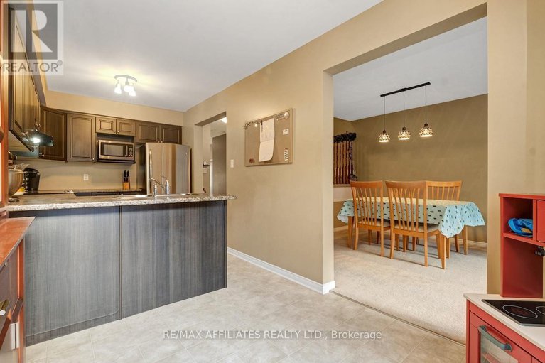 29156732/462-templeford-avenue/emerald-meadowstrailwest/ottawa/ontario/K2M0B8_21