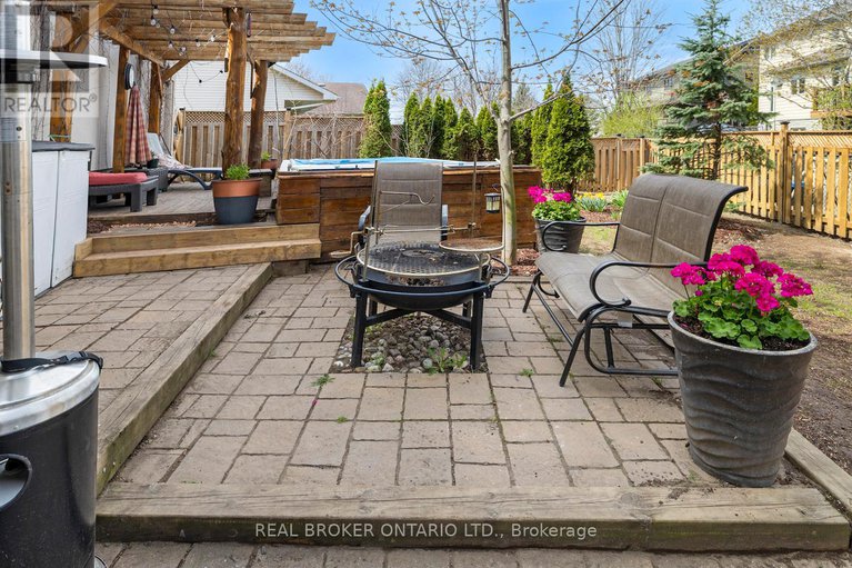 28546576/221-jensen-court/carp/ottawa/ontario/K0A1L0_44