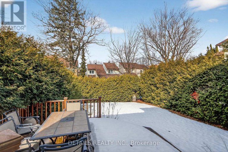 29471494/37-gillespie-crescent-n/hunt-club-woods/ottawa/ontario/K1V0C1_33
